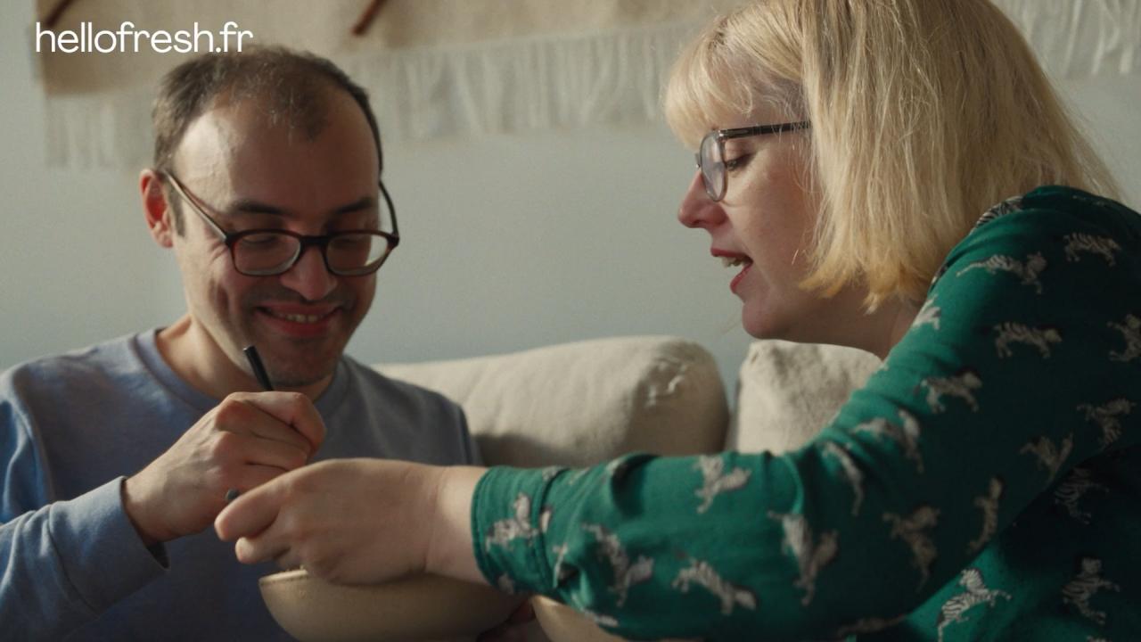 HelloFresh_couple_vdef_16-9_longue.mp4.00_01_01_01.Still007
