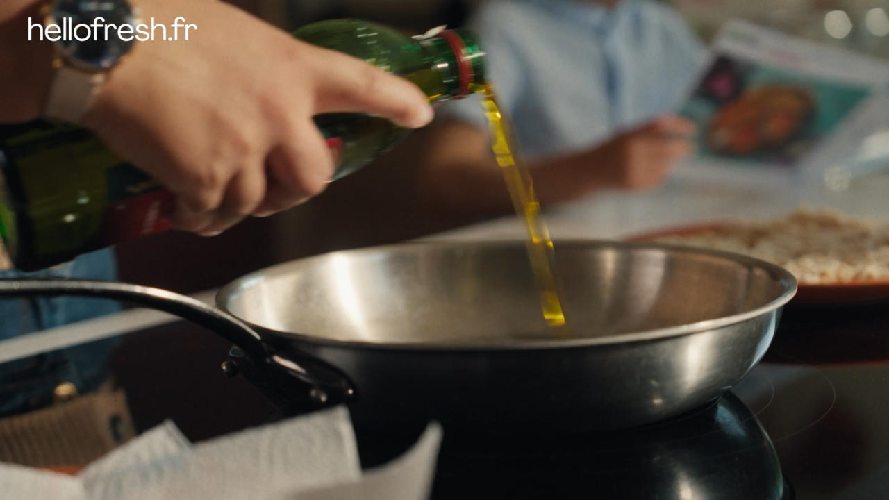HelloFresh_kids_vdef_16-9_longue.mp4.00_00_26_23.Still003